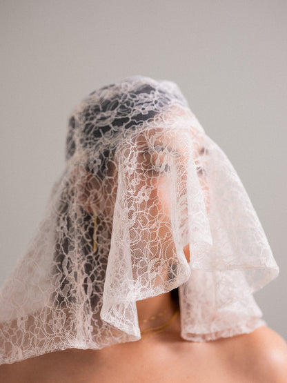 BRIDAL VEIL HEAD