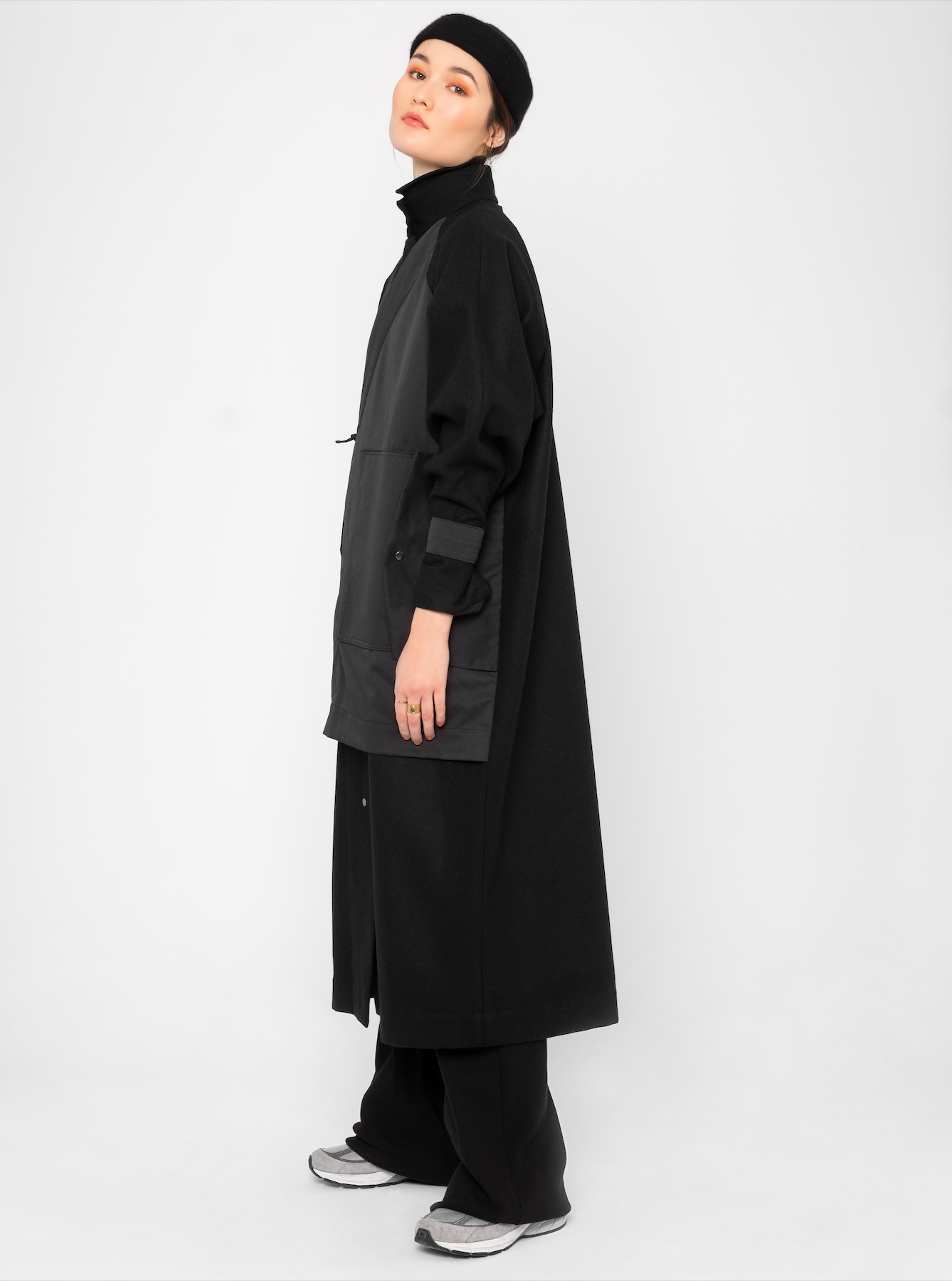 LONG DOUBLE LAYERED COAT