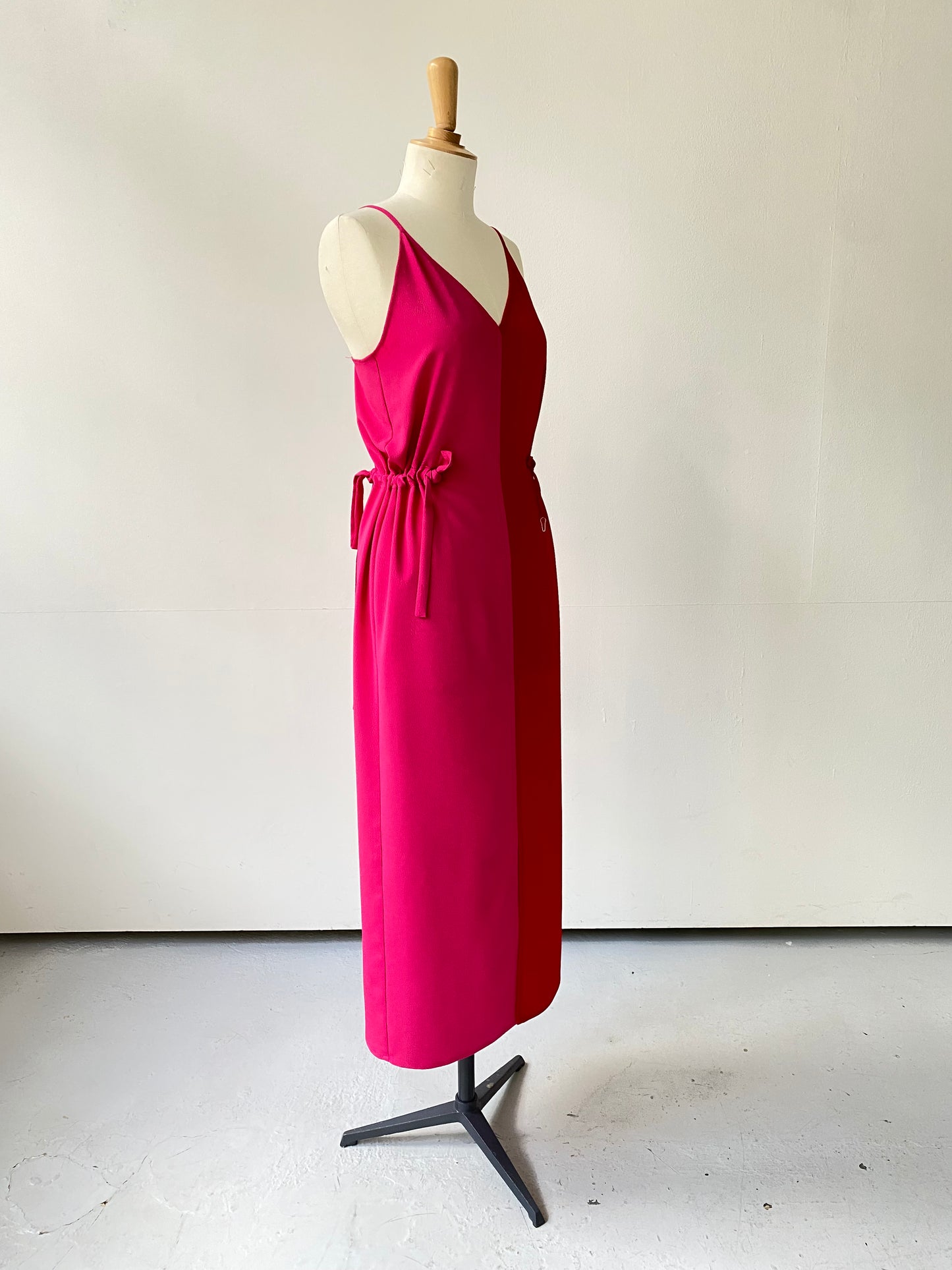 HALF COLOR CAMISOLE DRESS